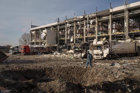 Mit jedem Kriegstag werden die Schäden und Opferzahlen in der Ukraine größer.