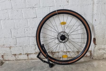 einzelnes Rad mit Schloss