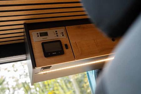 Campingbus, Renault Master, BS Camperwerk, Kontrollboard, Bordsteuerung