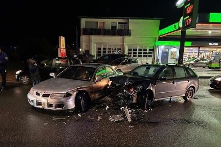 Verkehrsunfall_Weinstraße