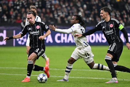 Frankfurt bricht gegen Atalanta ein - Sorge um Burkardt