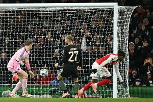 "Nicht notwendig": Ballack kritisiert Neuer