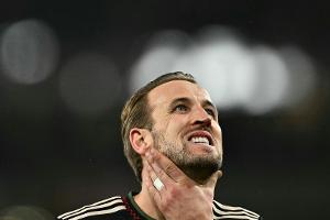 Presse: Arsenal zerreißt Bayerns "Mantel der Unbesiegbarkeit"