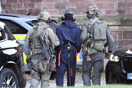 Am Donnerstagnachmittag kam Serhij K. mit dem Hubschrauber in Karlsruhe an. 