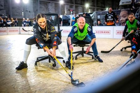 Wo der "Bürostuhl" zum Sportgerät wird: In der Alten Werft von Bremen finden die 10. Chair-Hockey Masters statt.
