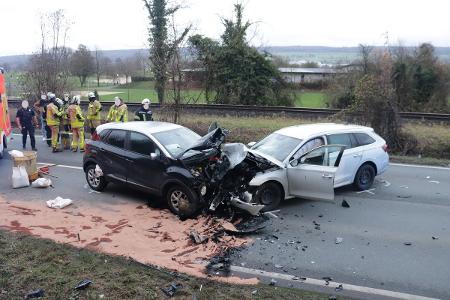 Frontalzusammenstoß B64 Höxter