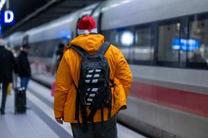 Züge sind am frühen Morgen und am späten Abend in der Regel weniger voll. (Archivbild)