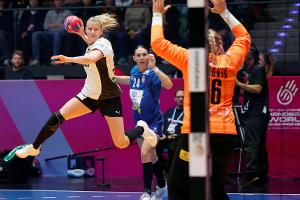 Gala zum Gruppensieg: DHB-Frauen bei Heim-WM weiter makellos