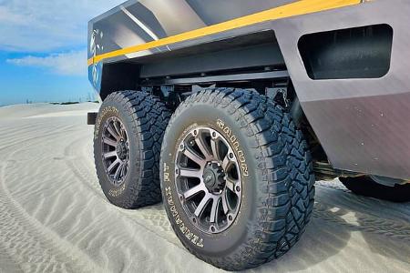 11/2025 Ford Ranger 6x4 Ulterio Motiv