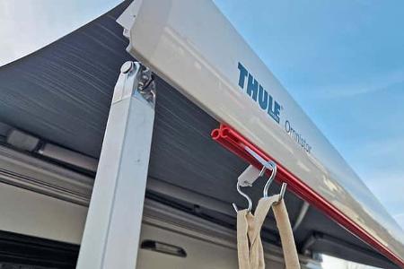 Kederschienenadapter, Clips