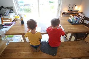 Mit dem Jahreswechsel ändern sich die Bedarfssätze für Trennungskinder. (Symbolbild)