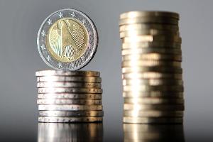 In Hessen waren die Gemeinden und Gemeindeverbände Ende 2024 am stärksten verschuldet. (Symbolbild)