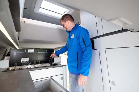 Küche Mensch, Ausstattung, Campingbus
