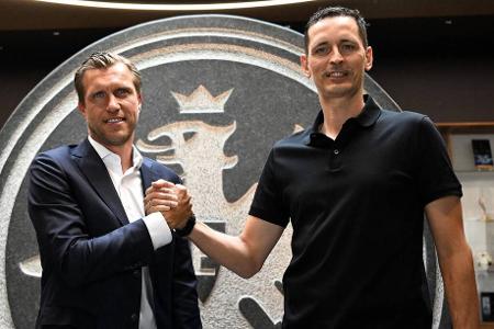 Transfer-Meister Europas: SGE und VfB glänzen - Das CIES Football Observatory hat die Spielereinkäufe und -verkäufe in den Top-Ligen Europas seit 2021 genau unter die Lupe genommen, Gewinne und Verluste analysiert und die Transfer-Meister gekürt. Eintracht Frankfurt und der VfB Stuttgart schaffen es in die Top 10, einer der beiden Bundesligisten sogar nach ganz oben im Ranking: