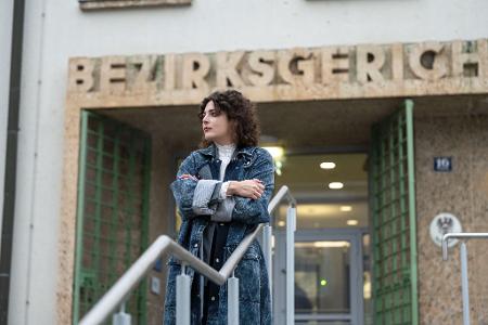 Anna Werner Friedmann hat laut Gericht einem Kollegen auf der Bühne zu fest in den Po gebissen