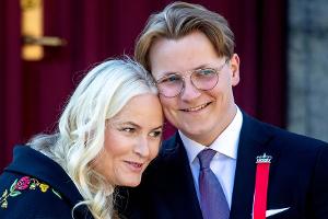 Palast gratuliert mit Fußball-Foto Prinz Sverre Magnus zum Geburtstag