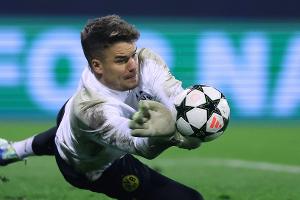 BVB verlängert mit Torwart Meyer