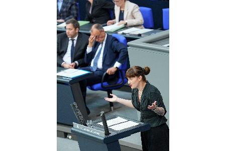 Wer hat's gemacht? Sie hat's gemacht. Reichinnek löst das Renten-Dilemma der Koalition.