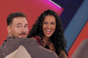 "Make Love, Fake Love"