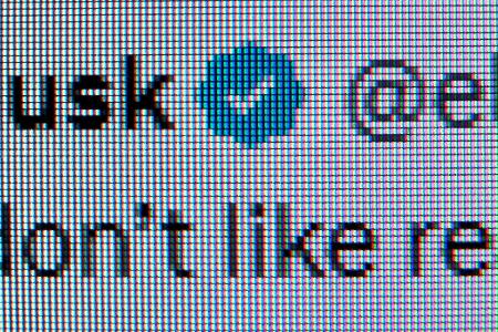 Die weißen Haken auf blauem Untergrund sind auf X nur noch mit Abo zu bekommen. (Archivbild) 