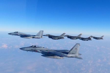 Chinesische Militärflugzeuge sollen japanische Kampfjets mit ihrem Feuerleitradar ins Visier genommen haben. (Archivfoto) 