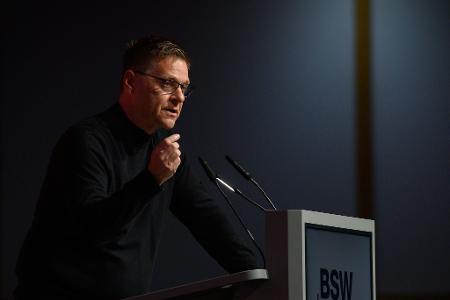 Der frühere Fußballmanager Oliver Ruhnert soll als neuer Generalsekretär die nächsten Wahlkämpfe organisieren.