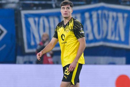 ABWEHR: Aaron Anselmino - Note: 1,5 - Schlug sich gegen den pfeilschnellen Touré beachtlich und zementierte mit einer starken Abwehrleistung seinen Anspruch auf einen Stammplatz. Nahm oftmals geschickt Tempo aus dem Spiel, nach der Pause sogar noch mit einer ganz wichtigen Rettungstat am eigenen Fünfmeterraum.