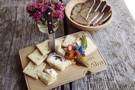 i_Winter_Alpen_Brotzeit