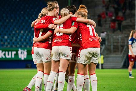 Dreierpack Jessen: Köln schlägt Hamburg souverän