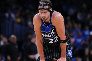 Verstauchung des linken Knöchels: Aufatmen bei Franz Wagner