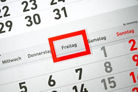 Ein zusätzlicher Arbeitstag kann die Wirtschaftsleistung um etwa 0,1 Prozentpunkte steigern. (Symbolbild)