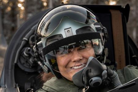 Über den Wolken: Kronprinzessin Victoria bei der Luftwaffe