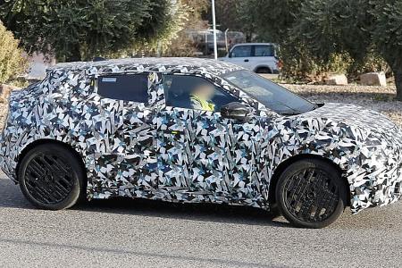 Nissan Juke EV Erlkönig