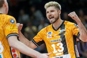 Mit ungewohntem Gefühl: Volleys starten in die Königsklasse