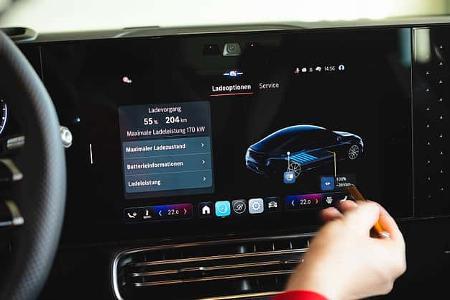 Mercedes CLA, Display