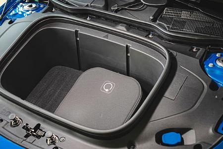 Mercedes CLA, vorderer Kofferraum