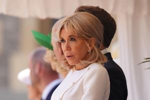 Brigitte Macron wird wegen abfälliger Worte über Feministinnen heftig kritisiert. (Archivbild)