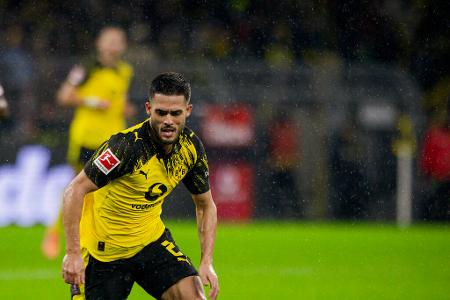 ABWEHR: Yan Couto (bis 77.) - Note: 3,0 - Ließ sich den Rückenwind der letzten Wochen anmerken. Hatte starke Momente im Verteidigen nach vorne und war als Ballträger teilweise eine Umschaltmaschine. Leitete den zweiten BVB-Treffer mit seiner Flanke ein. Defensiv zumindest beim 2:2 Gegentor ohne die nötige Positionsdisziplin.