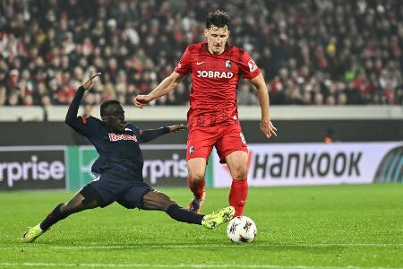 Freiburg in Überzahl zum Sieg