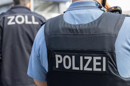 Bei einem Reisenden wurde der Zoll fündig, die Polizei brachte den Mann in Untersuchungshaft. (Symbolfoto)