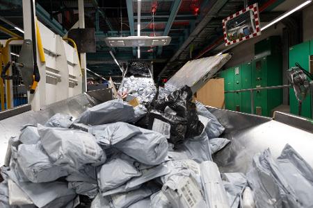 Ob günstige Produkte durch die neuen Vorgaben der EU teurer werden, dürfte abzuwarten bleiben.