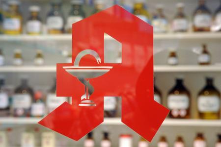 Nun will dm auch Apotheken Konkurrenz machen. (Archivbild)