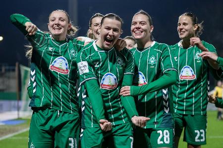 Sieg im Verfolgerduell: Bremen festigt Rang drei