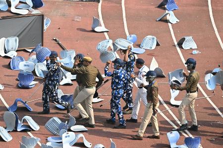 Fan-Ausschreitungen: Messi bricht Stadiontour in Indien ab