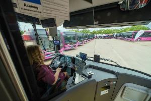 Die Bahn betreibt auch viele Busse - nicht nur für Ersatzverkehr. 