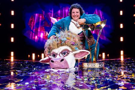 Komikerin Meltem Kaptan steckte unter dem Kuh-Kostüm. 