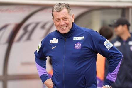 Skibbe bleibt in Japan und übernimmt Vissel Kobe