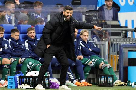 Schalke 04 holt Zweitliga-Herbstmeisterschaft