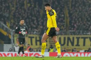 Zehn Mann reichen nicht: BVB schleppt Frust in die Liga