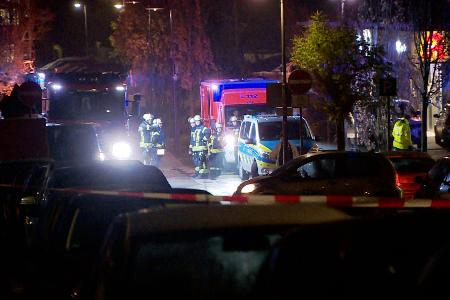 Am frühen Samstagmorgen rückten Einsatzkräfte wegen eines Messerangriffs aus - die Opfer kämpfen weiterhin mit den Folgen.